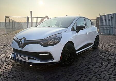 Renault Clio IV RS 2014 235 HP EDC Automat