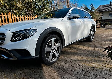 Mercedes-Benz E 400 d 4MATIC T All-Terrain Autom. All-Terrain
