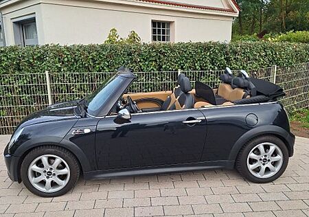 Mini Cooper S Cabrio R52 mit Vollausstattung