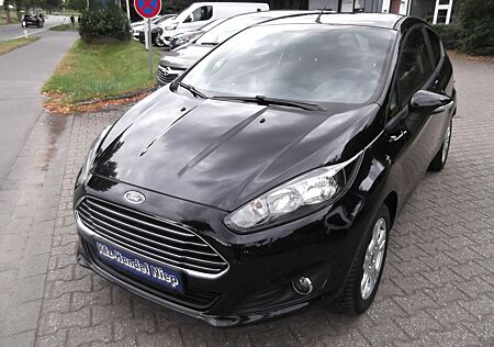 Ford Fiesta 4 Zylinder / 1 Hand / Scheckheftgepflegt