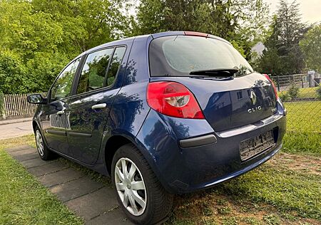Renault Clio Edition 1.6 16V Klima Tüv 27