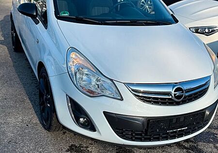 Opel Corsa D Color Edition