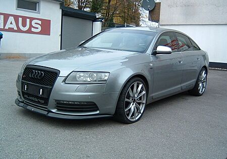 Audi S6 Lim. 5.2 quattro