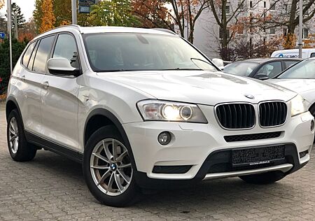 BMW X3 xDrive20d F25* Panorama * Xenon * Teil-Leder