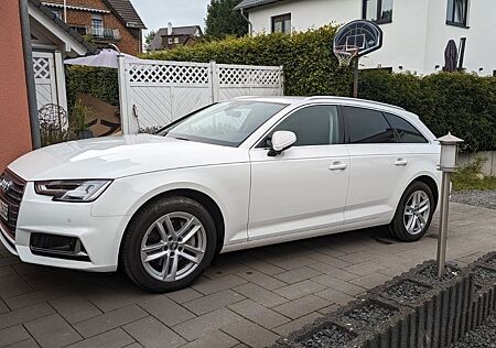 Audi A4 40 TDI S tronic quattro Avant -