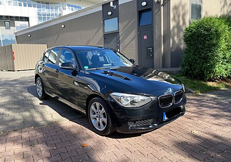 BMW 116i Sport | Tüv Neu | Klima | PDC | Navi