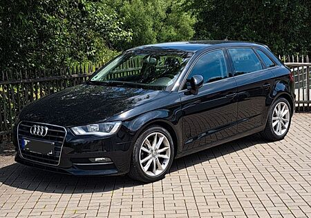 Audi A3 1.4 TFSI cod u.S tronic Ambition Sportb. ...
