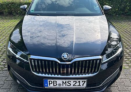 Skoda Superb 2.0 TDI DSG MATRIX ACC DIG COCKPIT