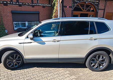 VW Tiguan Allspace gebraucht kaufen VW Tiguan Allspace Volkswagen 1.5 TSI ACT OPF DSG MOVE NEU!