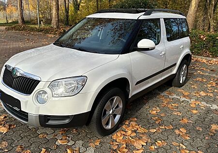 Skoda Yeti 1.2 TSI DSG Active, Pano, Carplay, Cam,