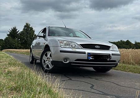 Ford Mondeo 2.0 Ghia Ghia
