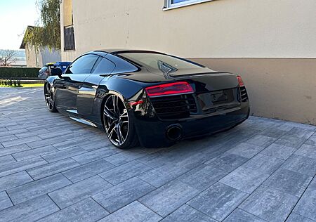 Audi R8 4.2 V8 Schaltgetriebe Airride Schalensitze