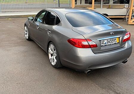 Infiniti M37s  Letzte Preissenkung 7999 Euro!!!!