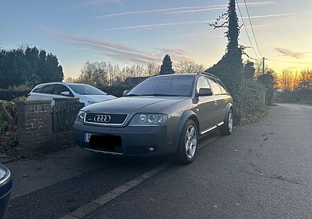 Audi A6 Allroad 2.5TDI quattro tiptronic -