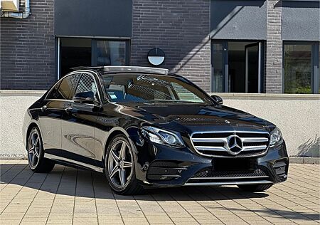 Mercedes-Benz E 220 E 220d AMG-Paket Multibeam Pano Head-UP