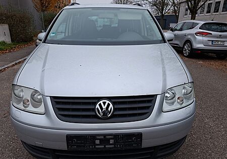VW Touran Volkswagen 1.6 Conceptline