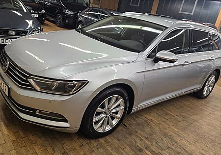 VW Passat Variant Volkswagen Passat Var. Highline 4M 190PS DSG AHK STDHZG KAM