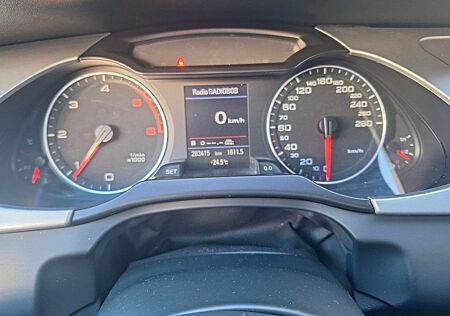 Audi A4 2.0 TDI (DPF) 125kW quatt.Ambiente Avant ...