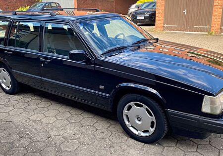 Volvo 940 2.3TI KOMBI/KLIMAAUT/LEDER/SHZ/TEMP/AHK/SERV