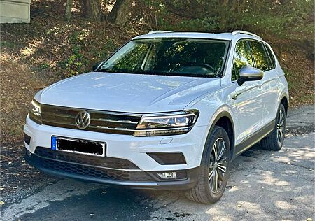 VW Tiguan Allspace Volkswagen 2.0 TDI SCR DSG 4MOTION High...