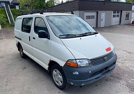 Toyota Hiace 2.4TD Aircondition/Automatic