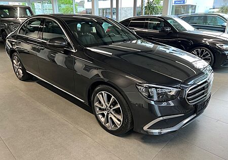 Mercedes-Benz E 300 de "Exclusive"