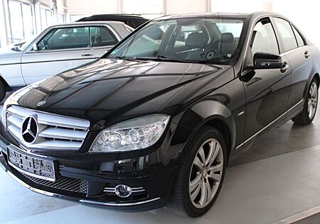 Mercedes-Benz C 180 K Lim. Avantgarde AHK/Parksensoren/SHZ