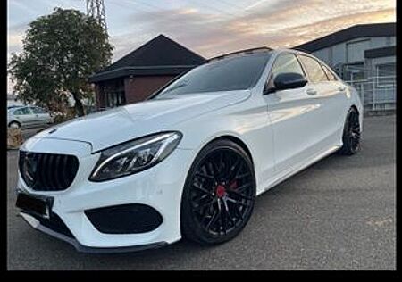 Mercedes-Benz C 400 4MATIC AMG Line Autom. AMG Line