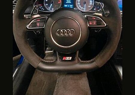 Audi S4 3.0 TFSI S tronic quattro -