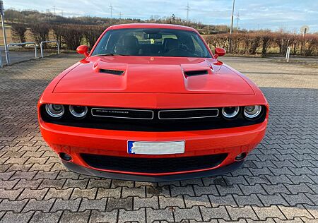Dodge Challenger SXT PLUS 3,6 V6 VOLLAUSSTATTUNG SUPER TRACK PACK