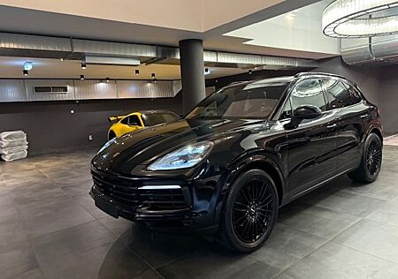 Porsche Cayenne V6 PANORAMA/21"/ACC/MATRIX/4-ZONEN