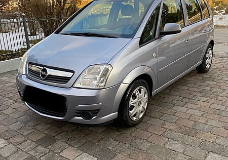 Opel Meriva Edition 1.6 mit Anhängerkupplung
