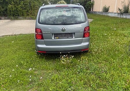 VW Touran Volkswagen 1.9 TDI DSG DPF -