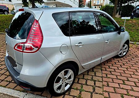 Renault Scenic Expression 1.6 16V 110 1HD TÜV NEU