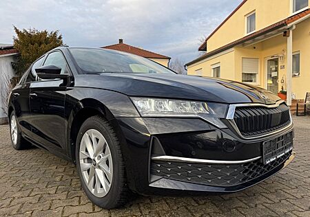 Skoda Octavia 2.0TDI Selection AHK ACC Cam Digi LenkHz