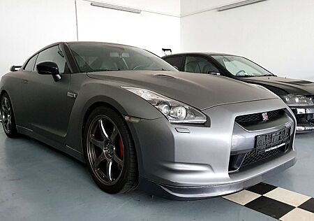Nissan GT-R Black Edition