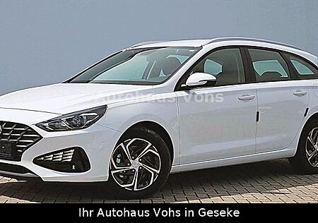 Hyundai i30 CW 1.0 DCT Linksystem,R-Kamera,Tempomat,PDC!