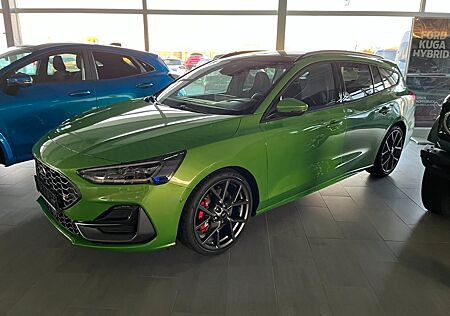 Ford Focus Turnier ST X Pano/el.Heckklappe/AHK/iACC!!