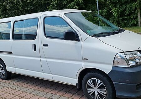 Toyota Hiace Lang