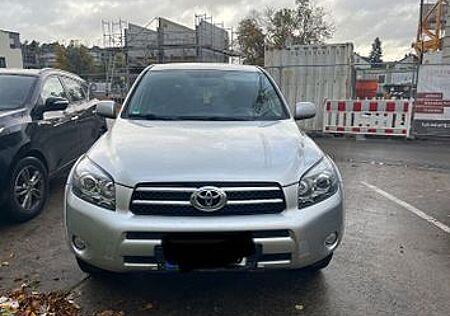 Toyota RAV 4 2.2-l-D-CAT 4x4 Executive Executive