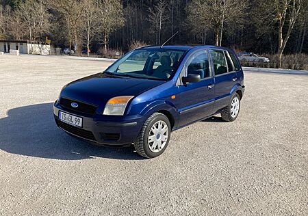 Ford Fusion 1.4 80PS Benzin TÜV 03/27