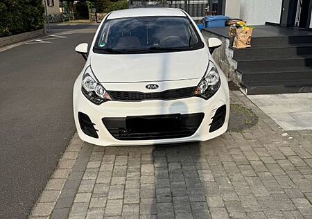 Kia Rio 1.2 Attract Attract
