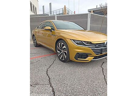 VW Arteon Volkswagen R-Line