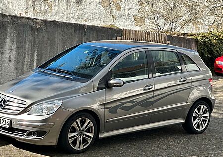 Mercedes-Benz B 200 Turbo -