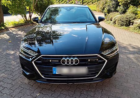 Audi A7 55 TFSI S tronic quattro-LP ca. 103.000 Euro