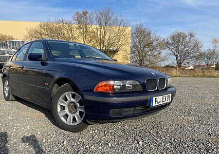 BMW 520i E39 Scheckheft