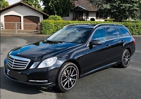 Mercedes-Benz E 200 T - 7 Sitzer