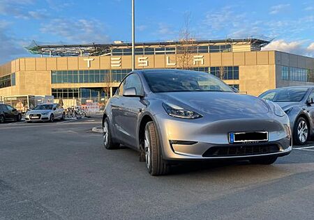 Tesla Model Y Long Range Dual Motor AWD, EH, Boost