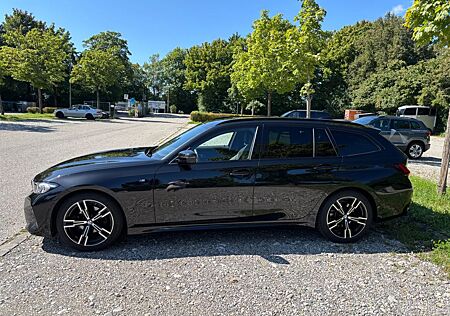 BMW 318i Touring Auto -