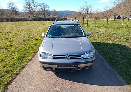 VW Golf Volkswagen IV 1.6 **TÜV NEU**KLIMA**AHK*